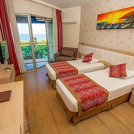 Üdülőközpont Gardenia 4*